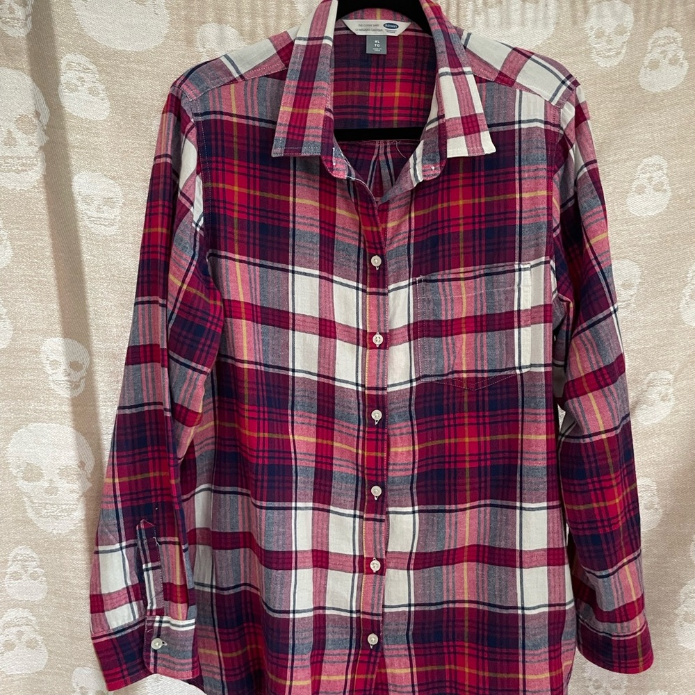 SIZE XL MAGENTA PLAID SHIRT